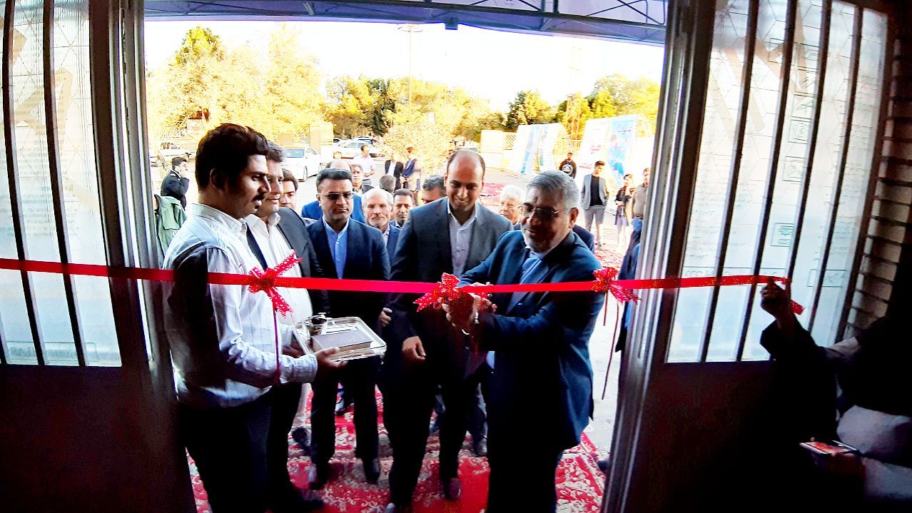 نمایشگاه صنعت و ساختمان در سیرجان افتتاح شد